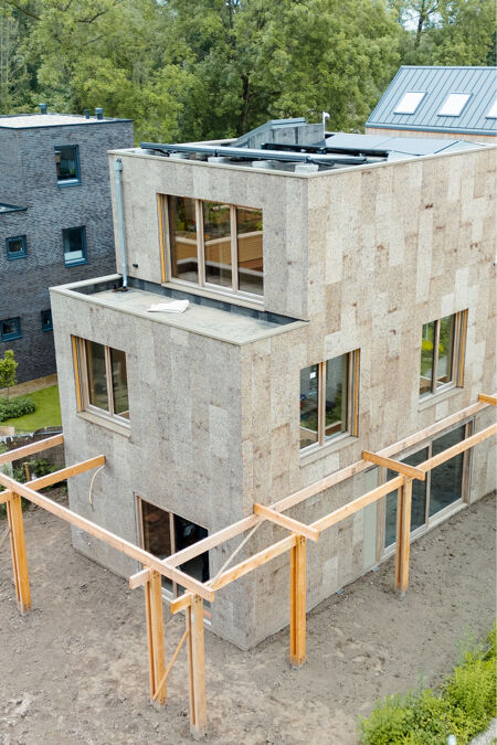 Gevel van de woning in de 'Tuinen van Zandweerd'